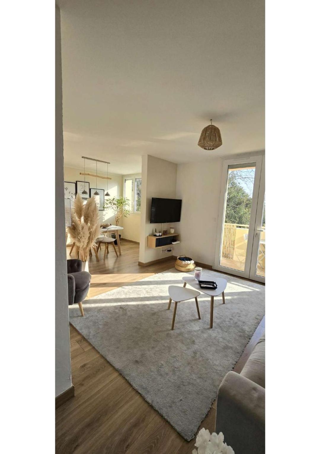 Apartmán Superbe T3 Cosy, Parking Gratuit + Balcon Riom Exteriér fotografie