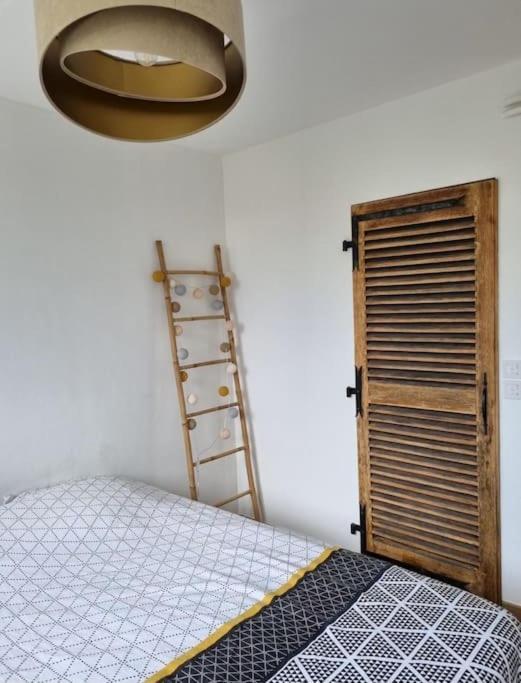 Apartmán Superbe T3 Cosy, Parking Gratuit + Balcon Riom Exteriér fotografie