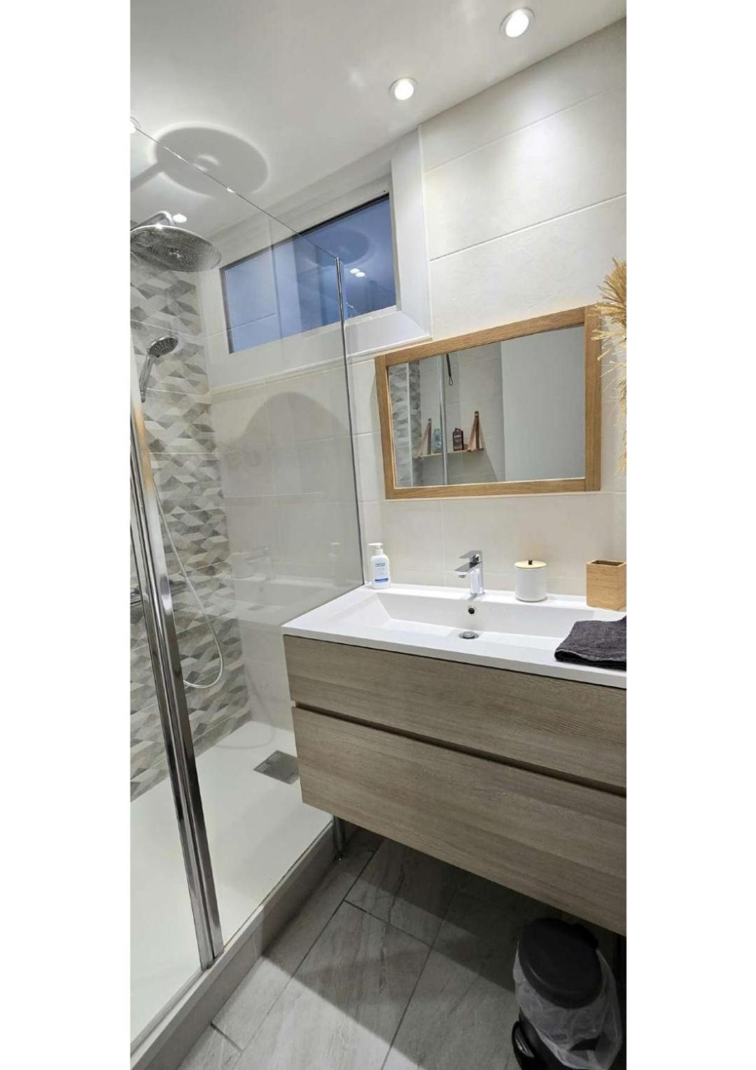 Apartmán Superbe T3 Cosy, Parking Gratuit + Balcon Riom Exteriér fotografie